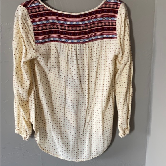 Patterned Blouse - Picture 3 of 3